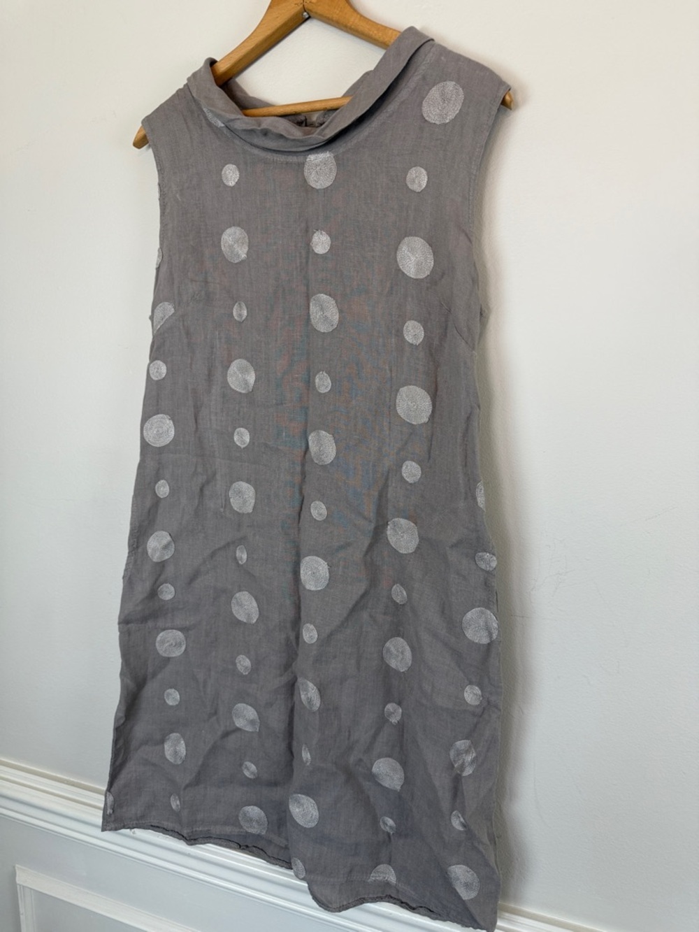 LINA TOMEI Italy Gray Linen Embroidered Sleeveless Dress Size Small
